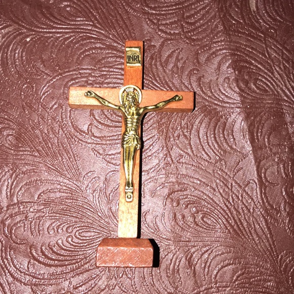 Crucifix cross Jesus figurine statuette - Picture 3 of 7